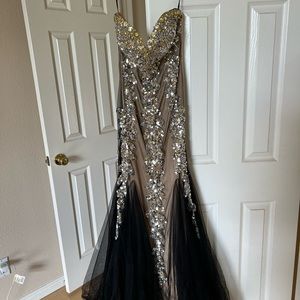 Camille la vie, size 2 special occasion dress, excellent condition.